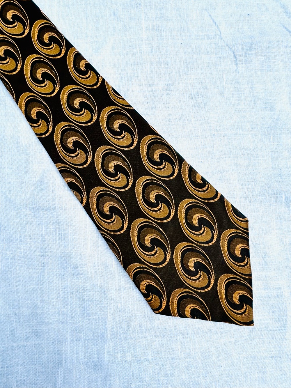 Vintage 70s Wide Tie Dark Brown & Gold 5” Cravat Polyester Disco Dandy